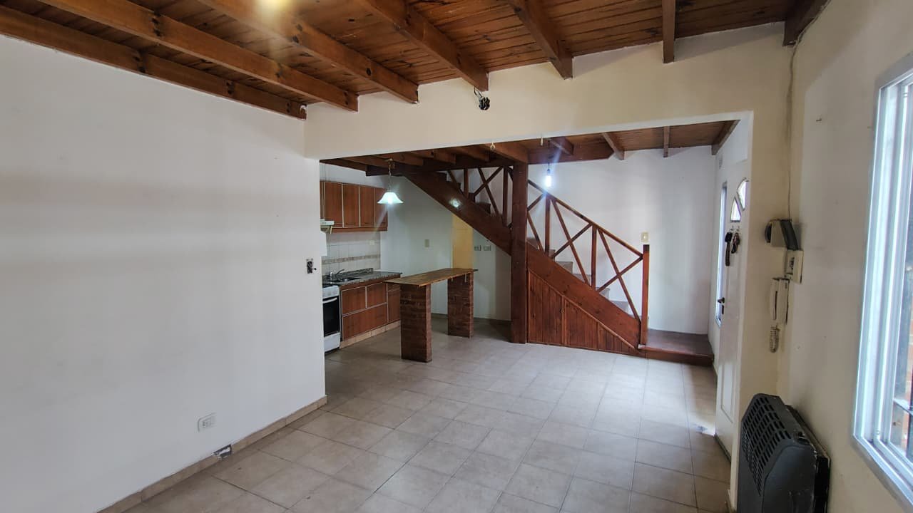 Departamento 3 ambientes/ tipo duplex - Alquiler — foto 8
