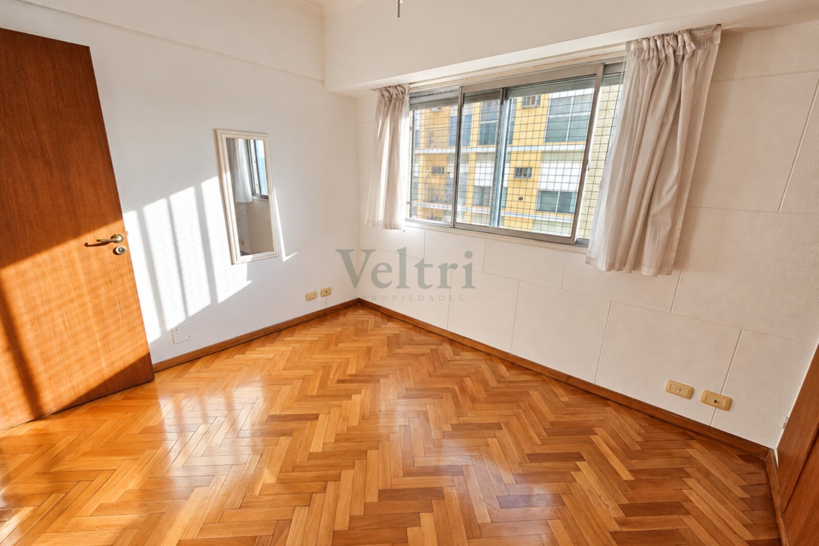 VENTA DEPARTAMENTO 4 AMBIENTES CON BAULERA - 26