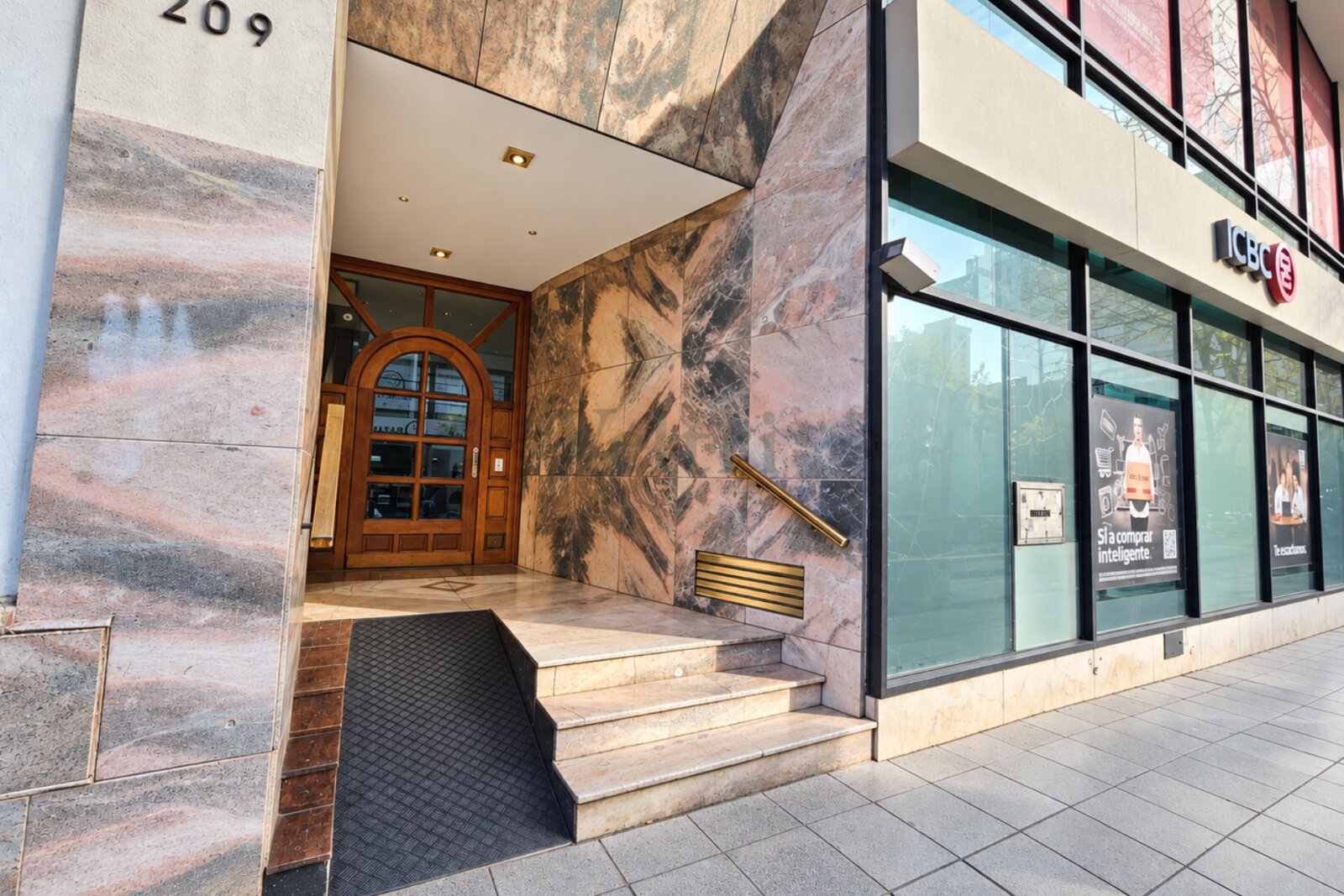 VENTA DEPARTAMENTO 4 AMBIENTES CON BAULERA - 29