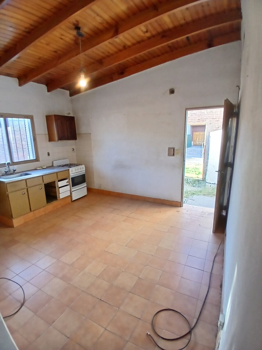 Galpon en Venta , barrio Los Almendros - 9