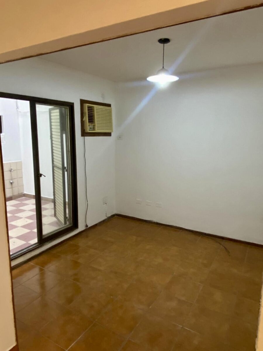 Planta Baja con 2 Patios y 1 Dormitorio. La Sexta. — foto 2