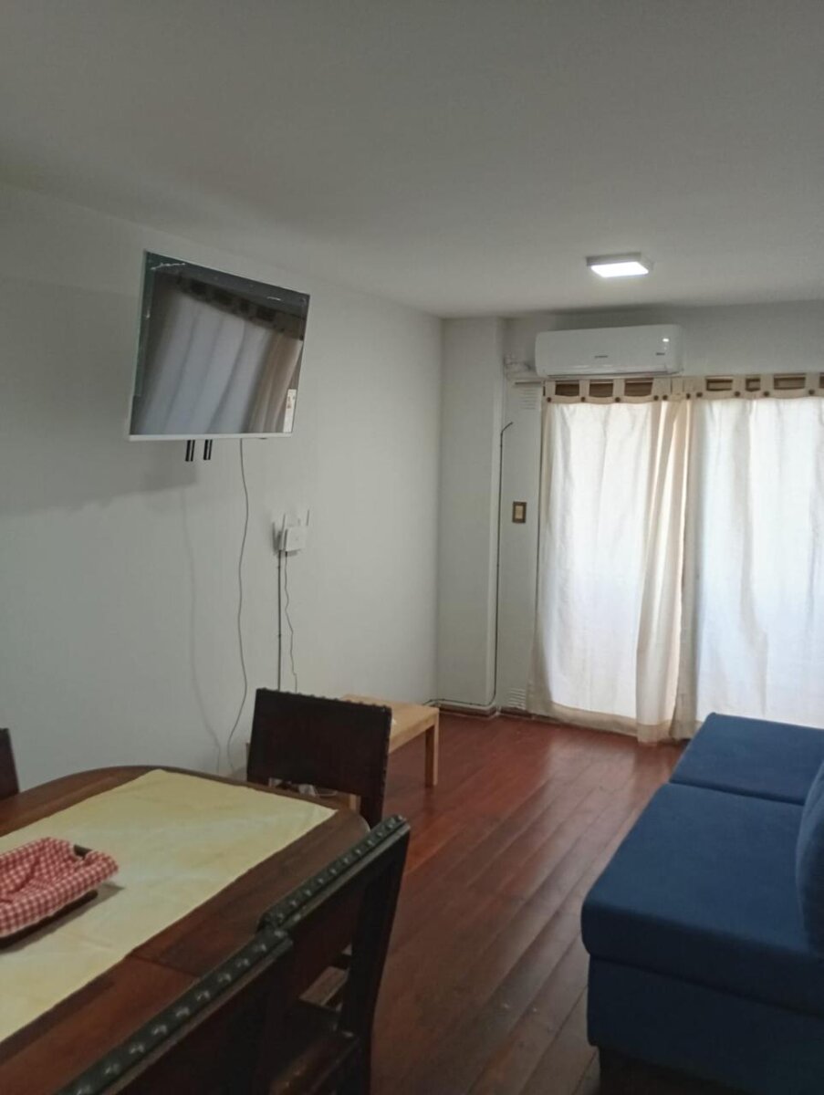 ALQUILER Departamento 1 dormitorio amoblado con balcón – Bv. San Juan 736 - Imagen 3