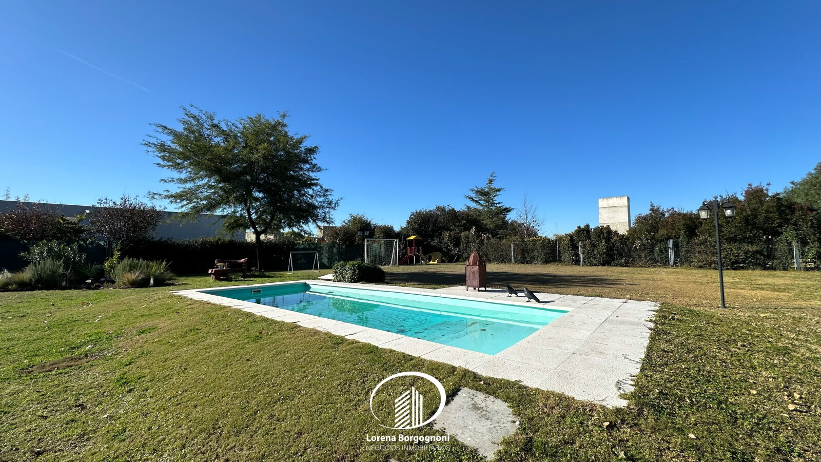 Casa en Venta La Cascada Country Golf -- 3 Dormitorios 2 Baños - 45