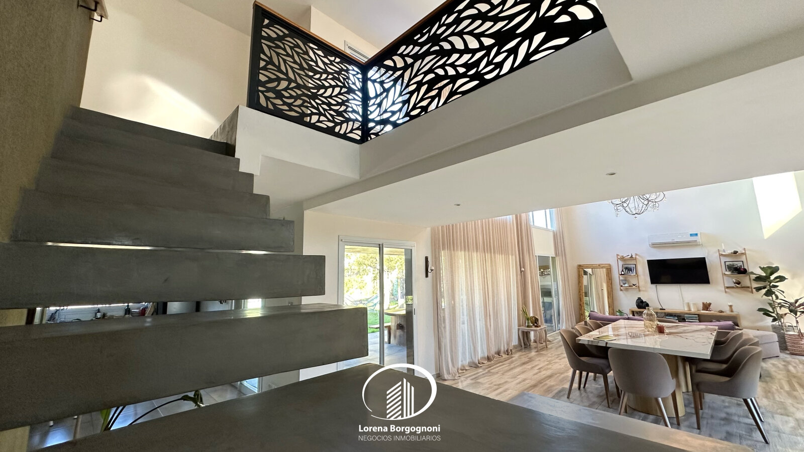 Casa en Venta La Cascada Country Golf -- 3 Dormitorios 2 Baños - 25