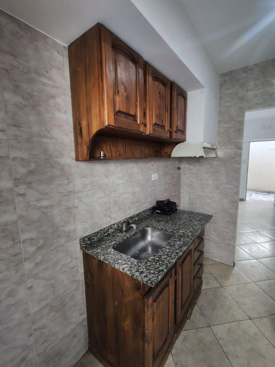 Departamento 3 ambientes con patio en castelar — foto 11
