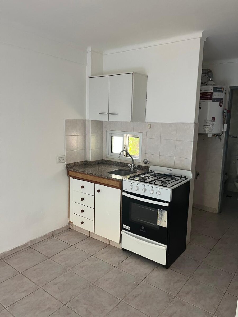 AYACUCHO 1600 MONOAMBIENTE en Barrio Martin — foto 4