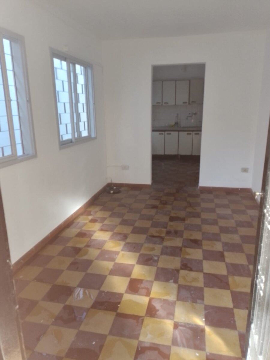 ALQUILER/VIVIENDA/PROF/COMERCIAL/3 AMB.JARDÍN/COCHERA-SAN MIGUEL — foto 4