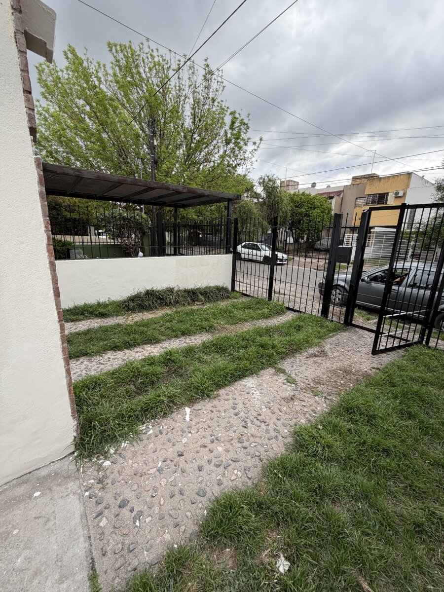Duplex en Alquiler - Poeta Lugones - 4 dormitorios — foto 14