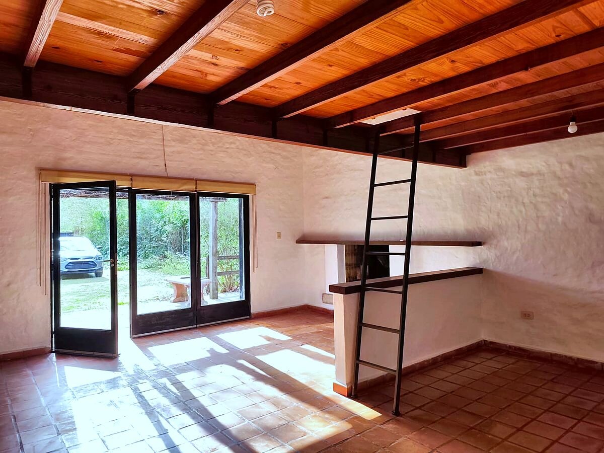 Casa en venta 2 dorm + quincho, parque de 1.200 m² a 150 m del río, Anisacate — foto 7