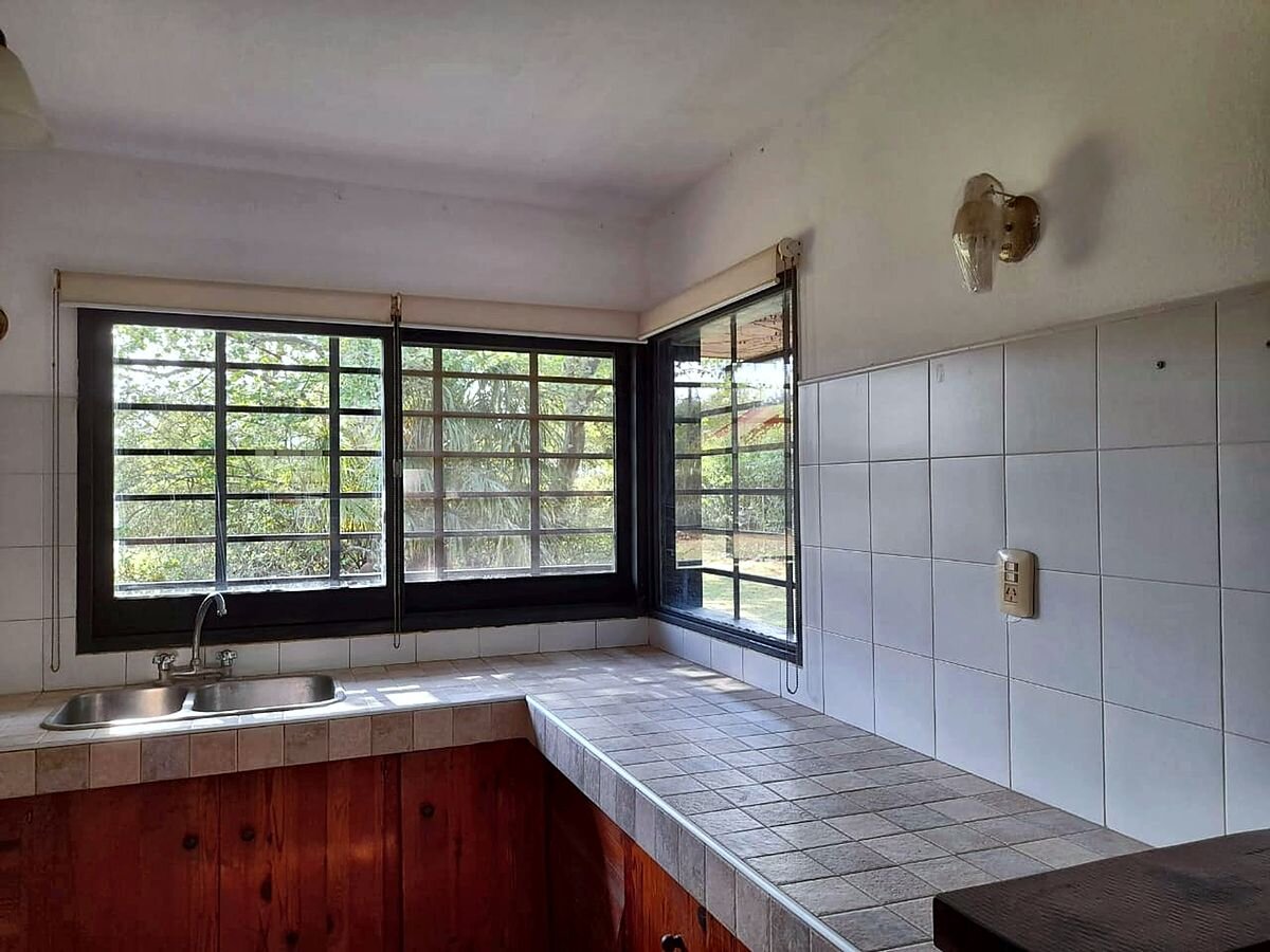 Casa en venta 2 dorm + quincho, parque de 1.200 m² a 150 m del río, Anisacate — foto 13