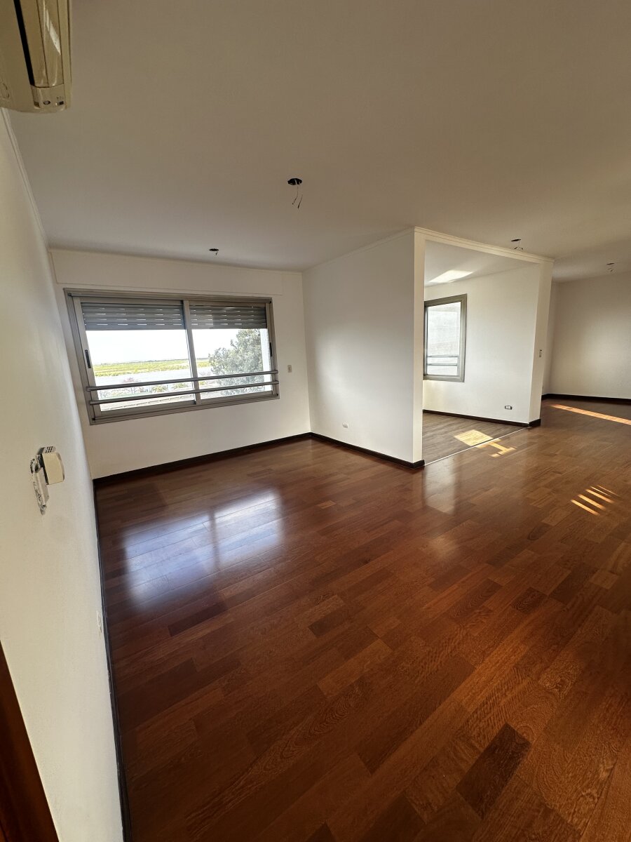 Alquiler departamento 4 dormitorios VISTA AL RIO — foto 11