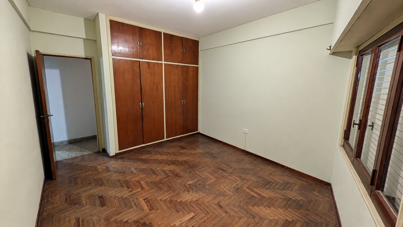DEPTO 3 AMB BERNAL CENTRO + 2 BALCONES — foto 8