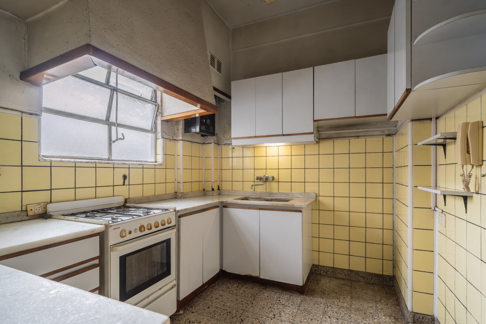 DEPARTAMENTO 4 AMB + ESTUDIO - A RECICLAR - FLORES
