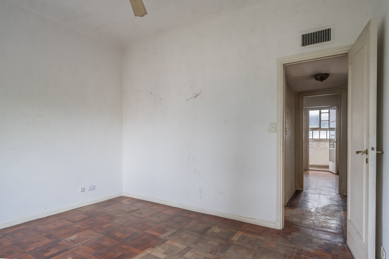 DEPARTAMENTO 4 AMB + ESTUDIO - A RECICLAR - FLORES - 19