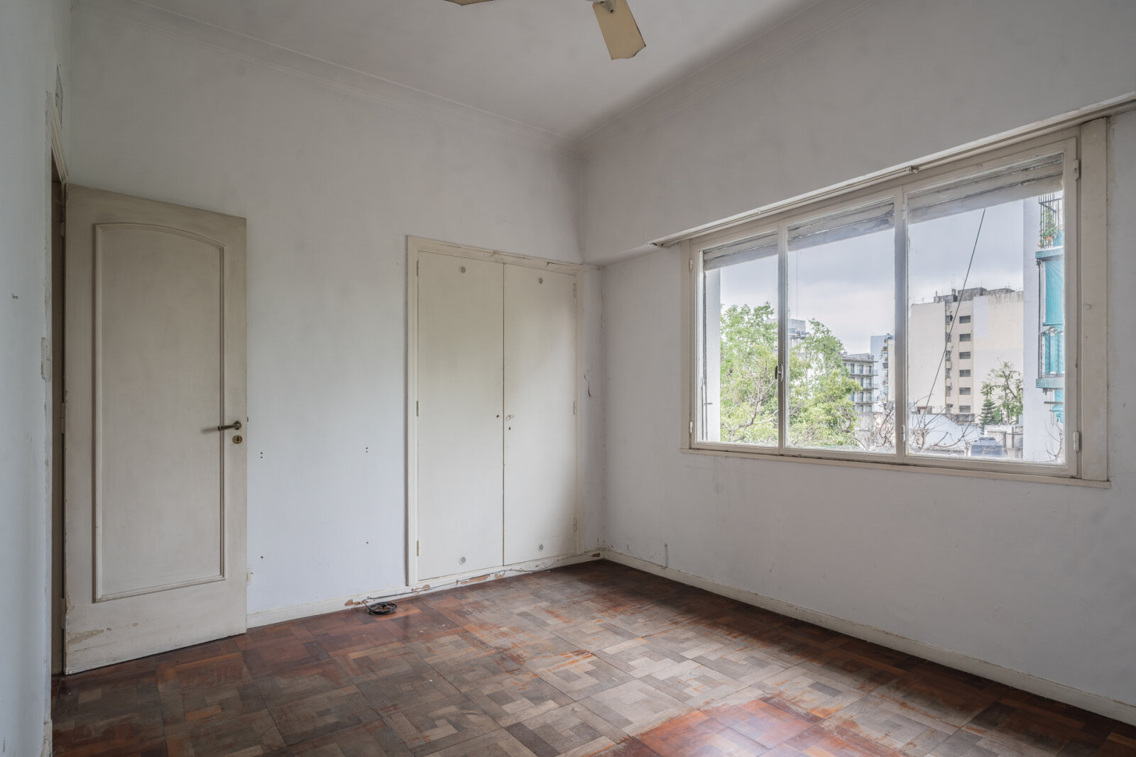 DEPARTAMENTO 4 AMB + ESTUDIO - A RECICLAR - FLORES - 18