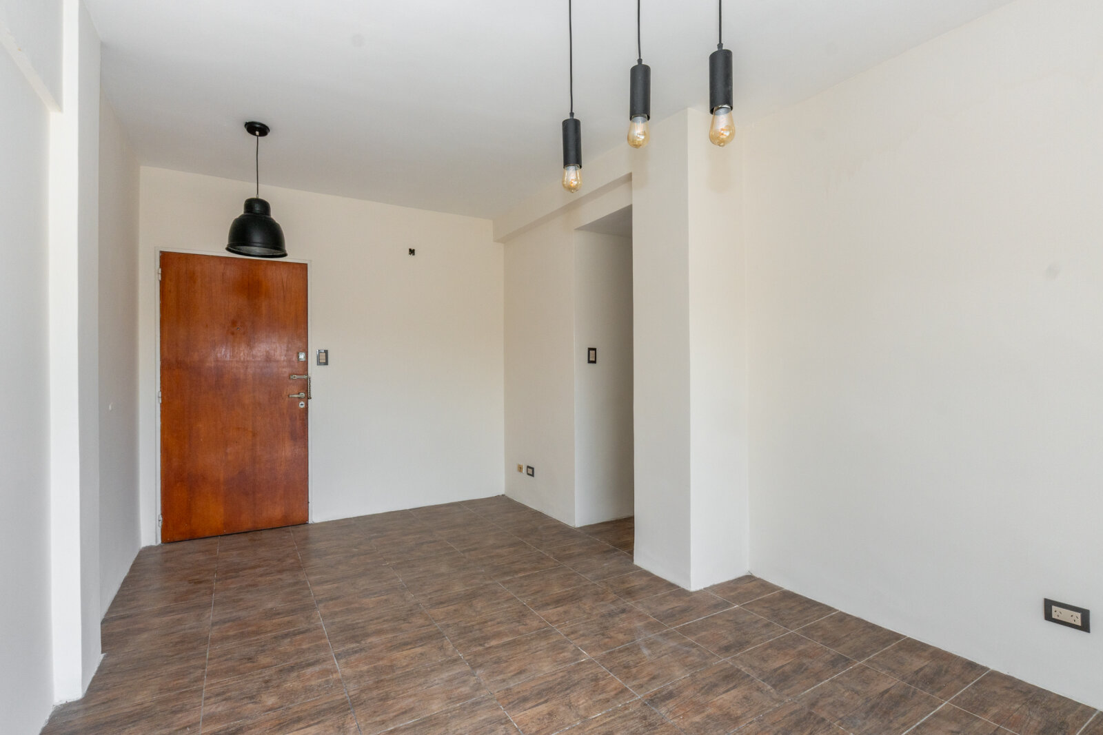 Departamento Tres ambientes en Alquiler,$850.000.-, Maza al 1.500 Muy Luminoso. — foto 5