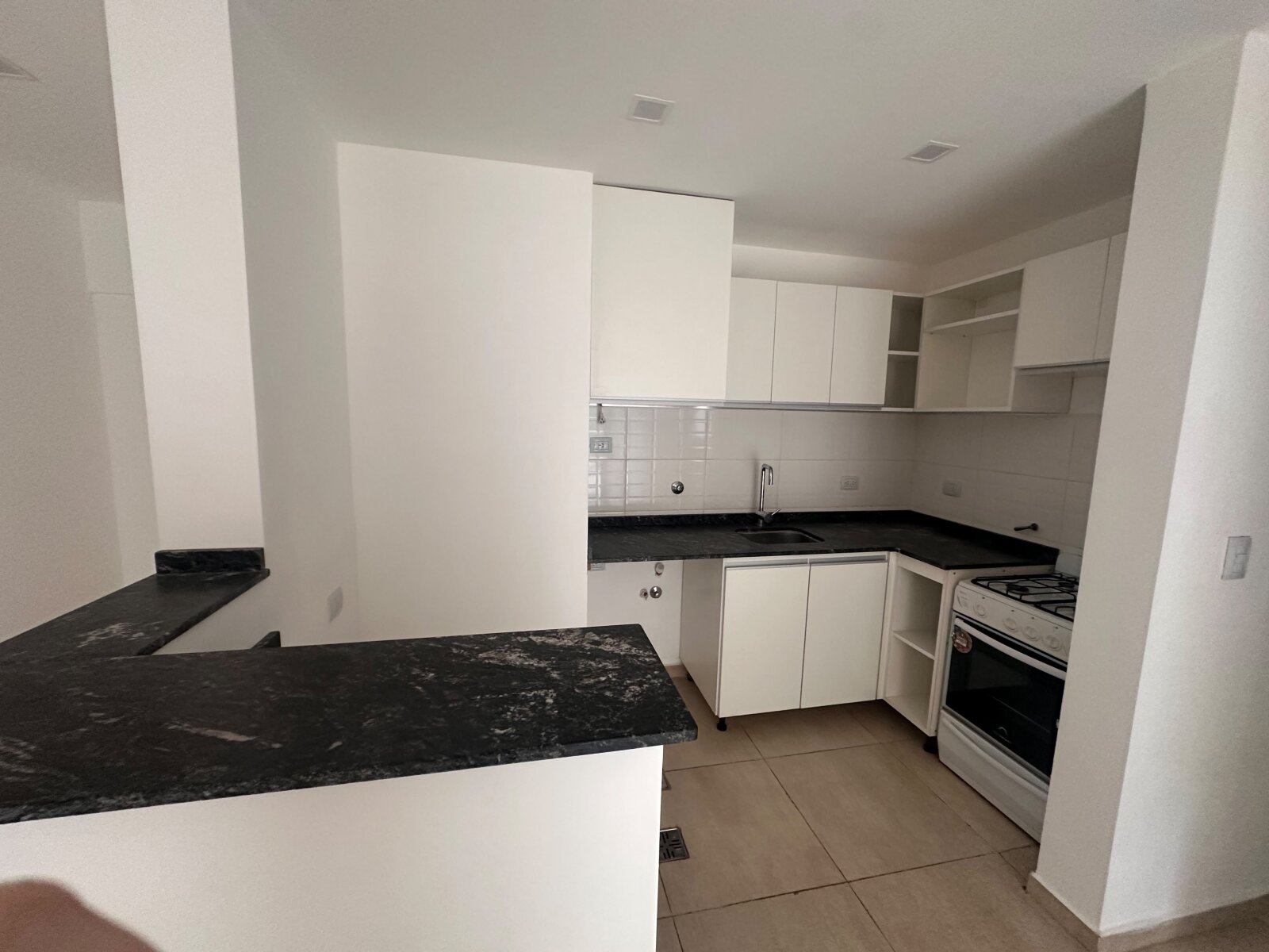Departamento de 1 dormitorio en Alquiler en Barrio General Paz — foto 2