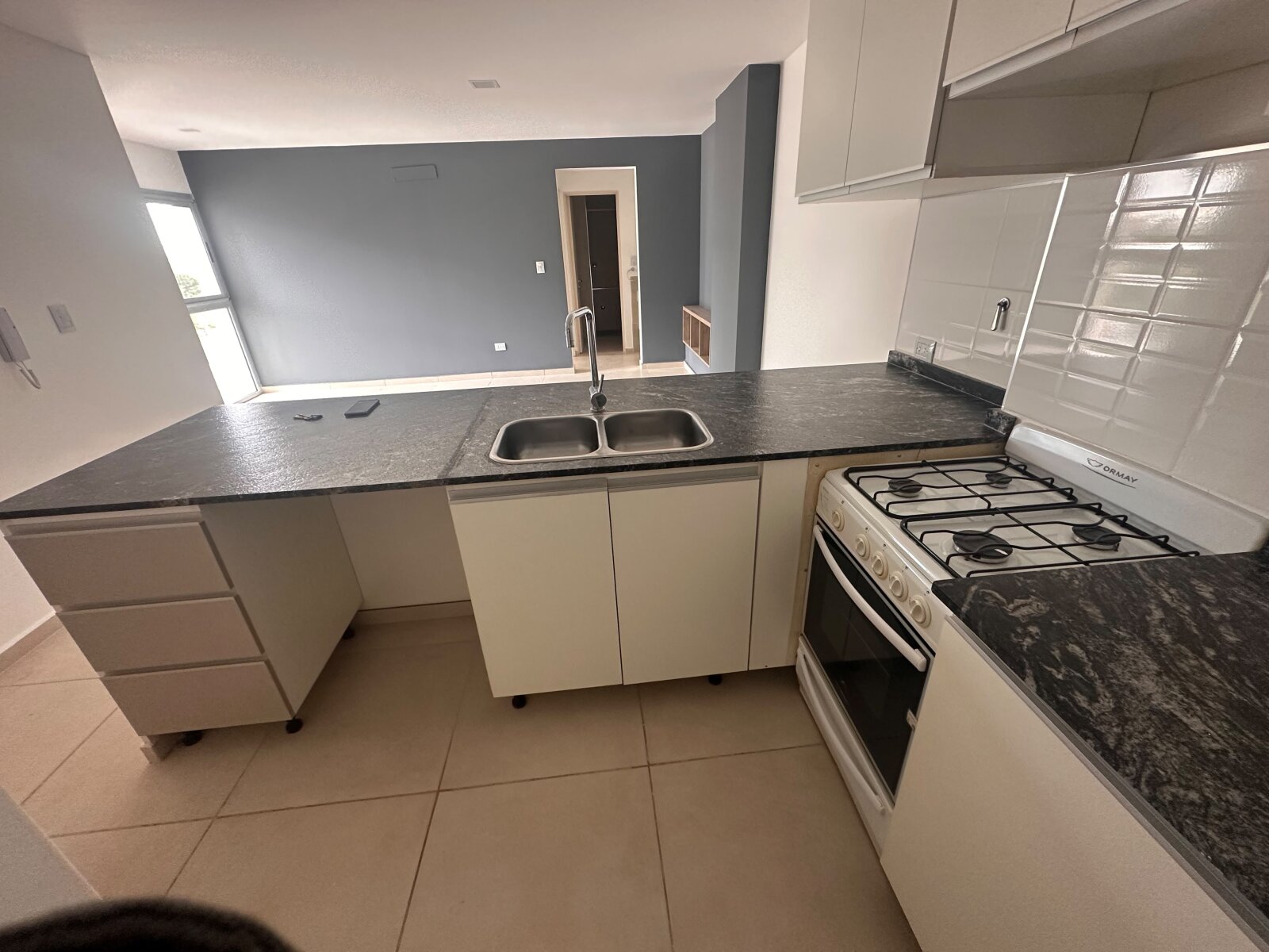 Se alquila departamento de 1 dormitorio en Barrio General Paz - Imagen 4