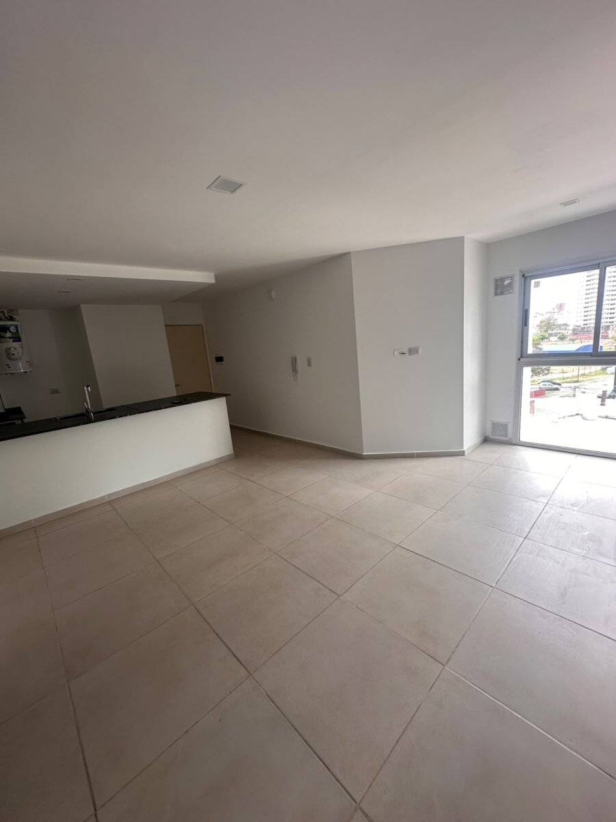 Se alquila departamento de 1 dormitorio en Barrio General Paz - Imagen 2