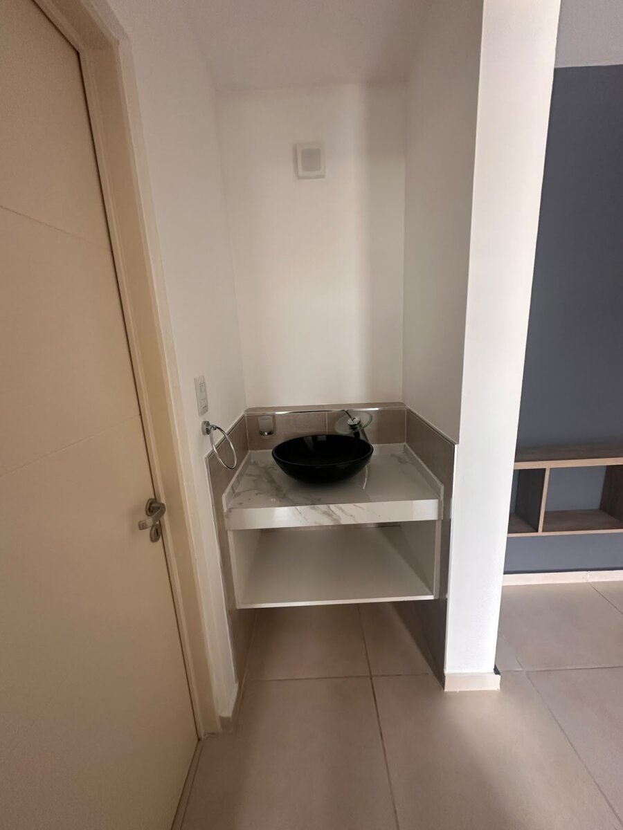 Se alquila departamento de 1 dormitorio en Barrio General Paz - Imagen 7