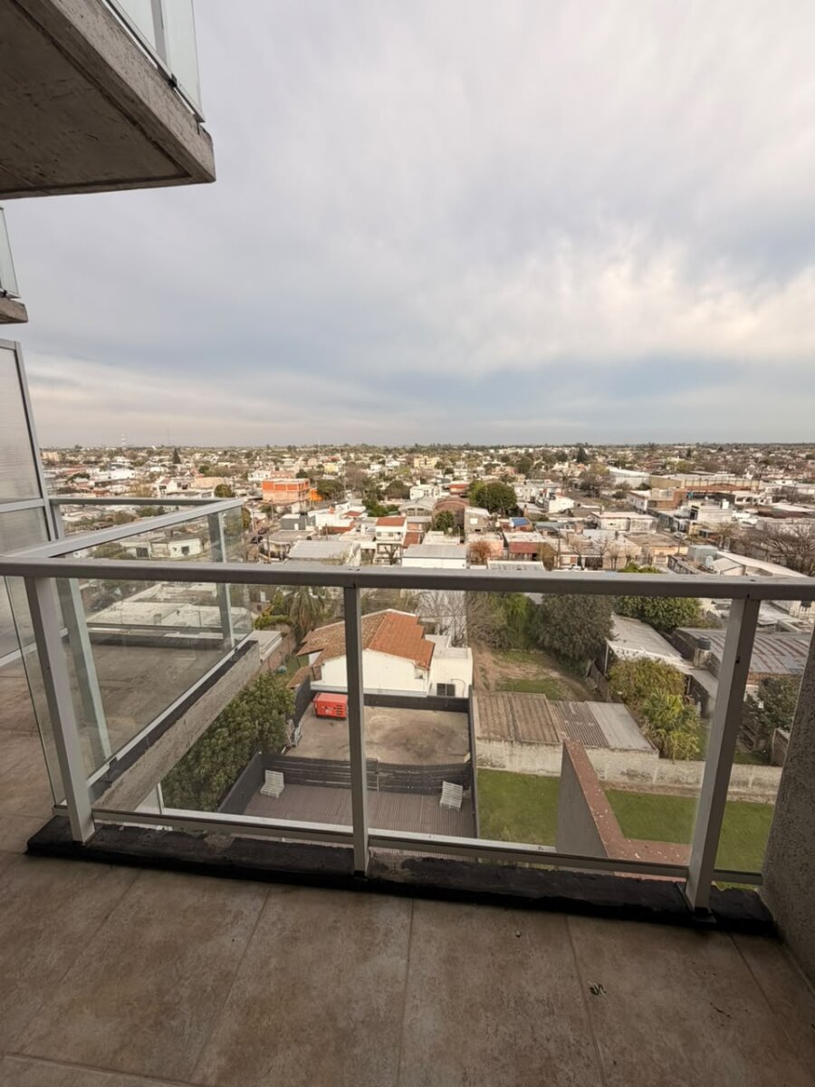 GRAL LOPEZ 2065 PISO 6 SAN LORENZO — foto 6