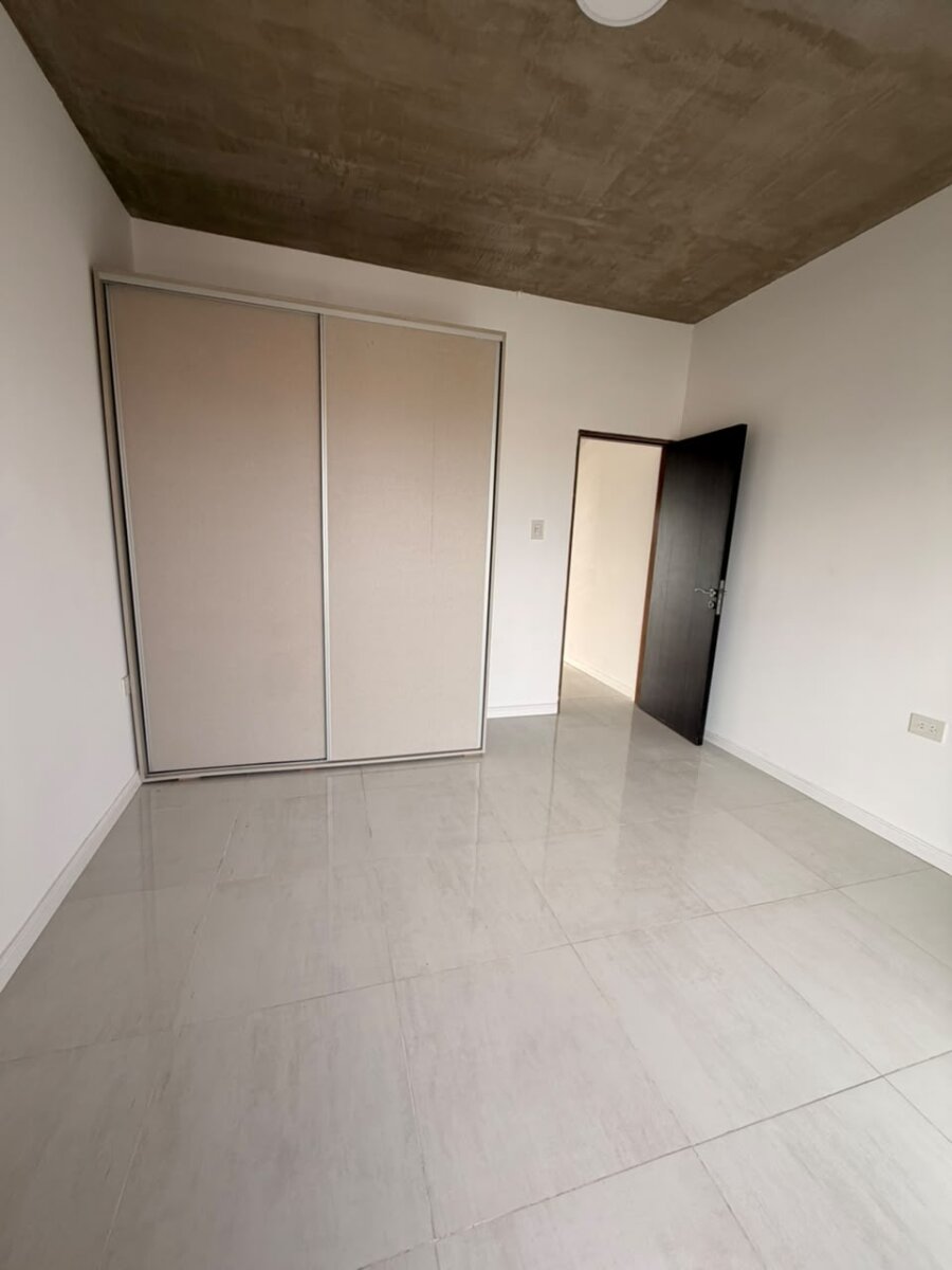 GRAL LOPEZ 2065 PISO 6 SAN LORENZO — foto 5