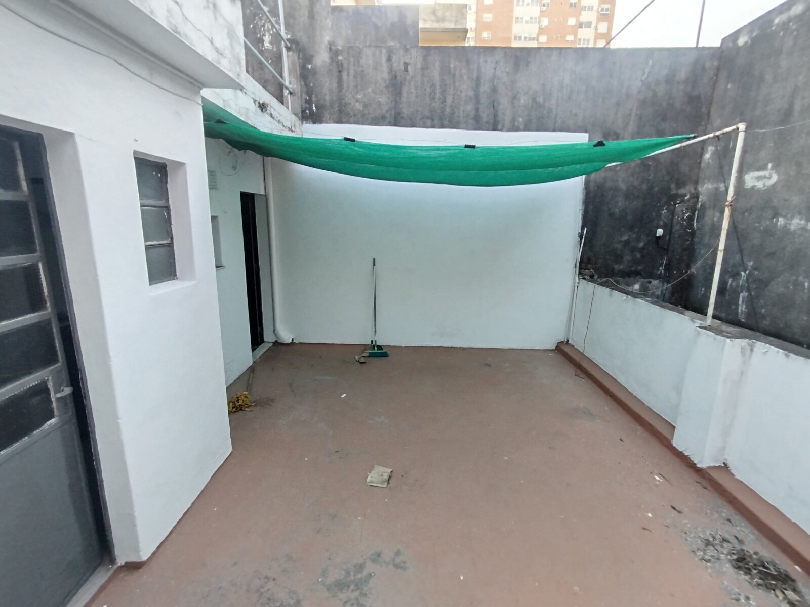 España 2072 ( Pasillo sin expensas ) - 2