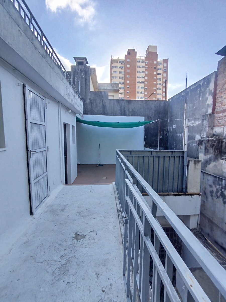 España 2072 ( Pasillo sin expensas ) - 4