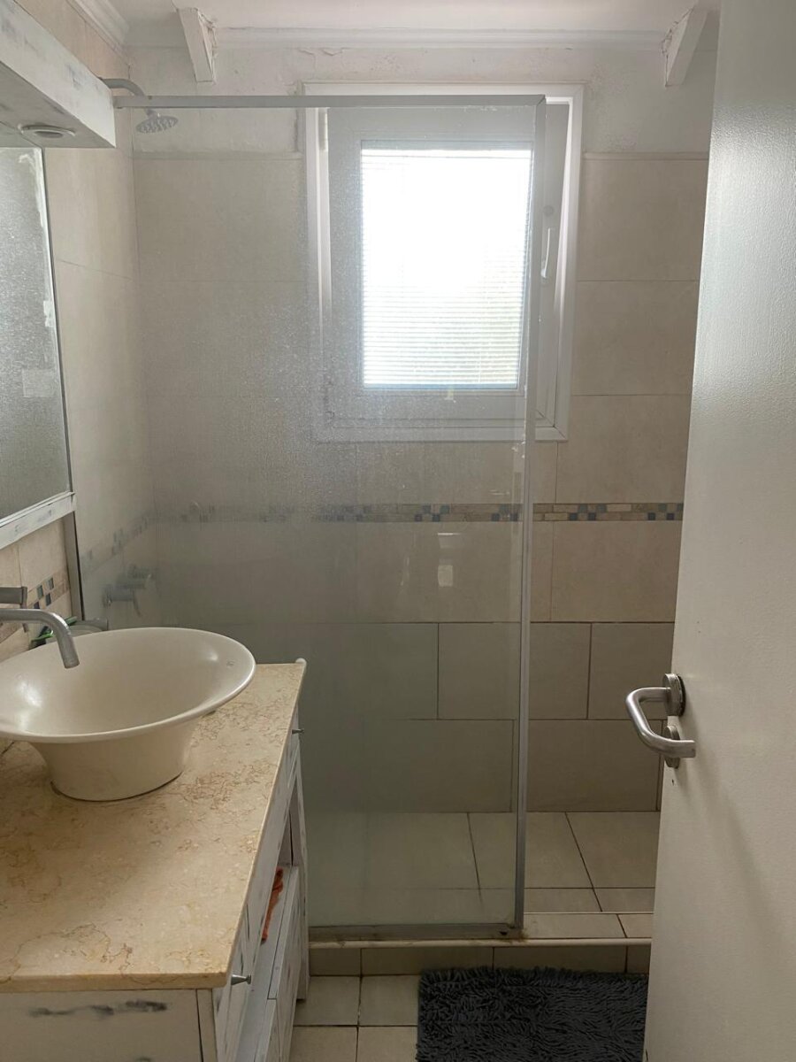 Venta Casa 6 ambientes pileta y quincho en Echeverría del Lago canning - 20