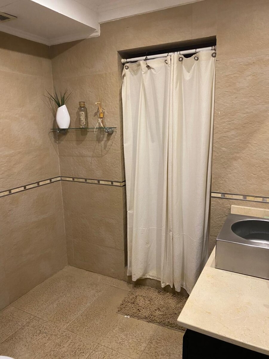 Venta Casa 6 ambientes pileta y quincho en Echeverría del Lago canning - 22
