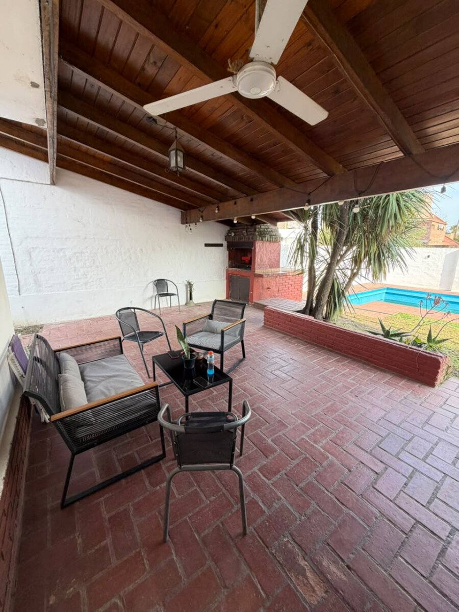 VENTA CASA 5 DORMITORIOS ZONA VILLA WALCARDE - 28
