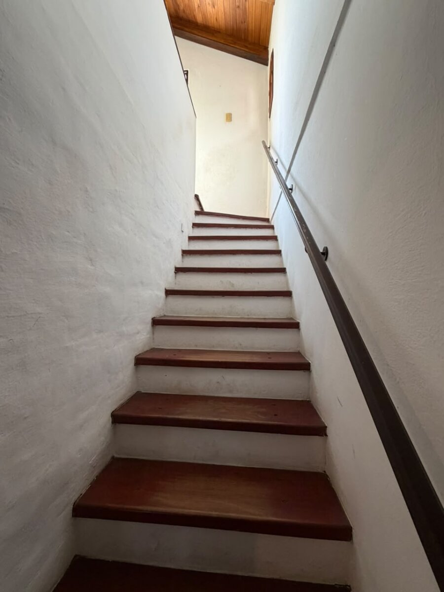VENTA CASA 5 DORMITORIOS ZONA VILLA WALCARDE - 18