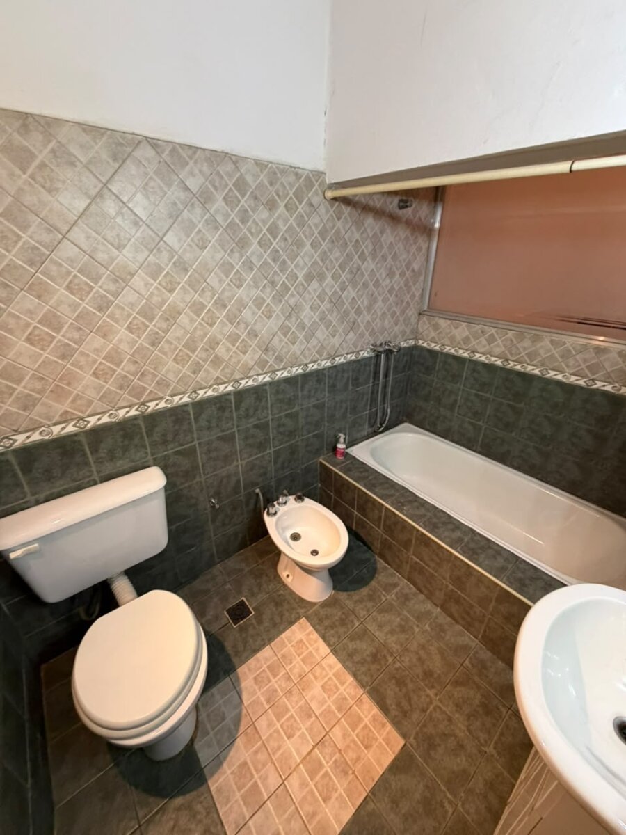 VENTA CASA 5 DORMITORIOS ZONA VILLA WALCARDE - 17