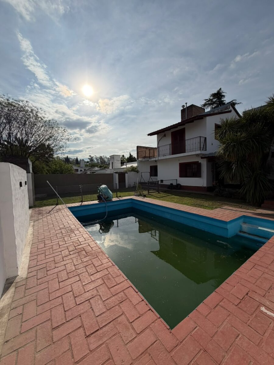VENTA CASA 5 DORMITORIOS ZONA VILLA WALCARDE - 33