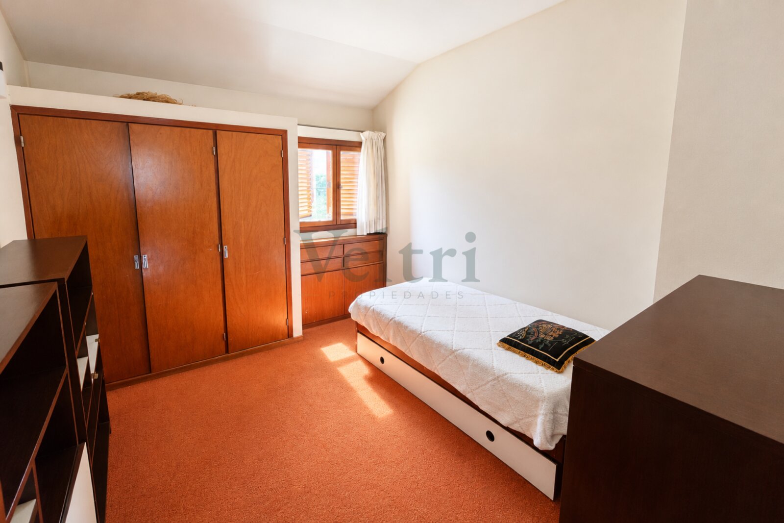VENTA CASA DE 4 AMBIENTES CON JARDÍN, QUINCHO Y PILETA EN BERNAL - 21