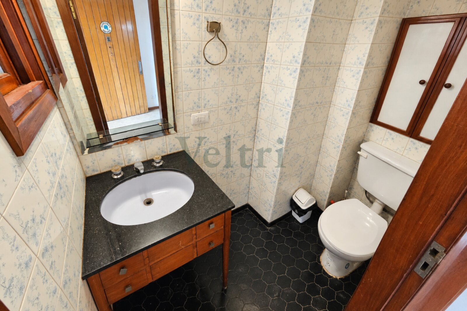 VENTA CASA DE 4 AMBIENTES CON JARDÍN, QUINCHO Y PILETA EN BERNAL — foto 4
