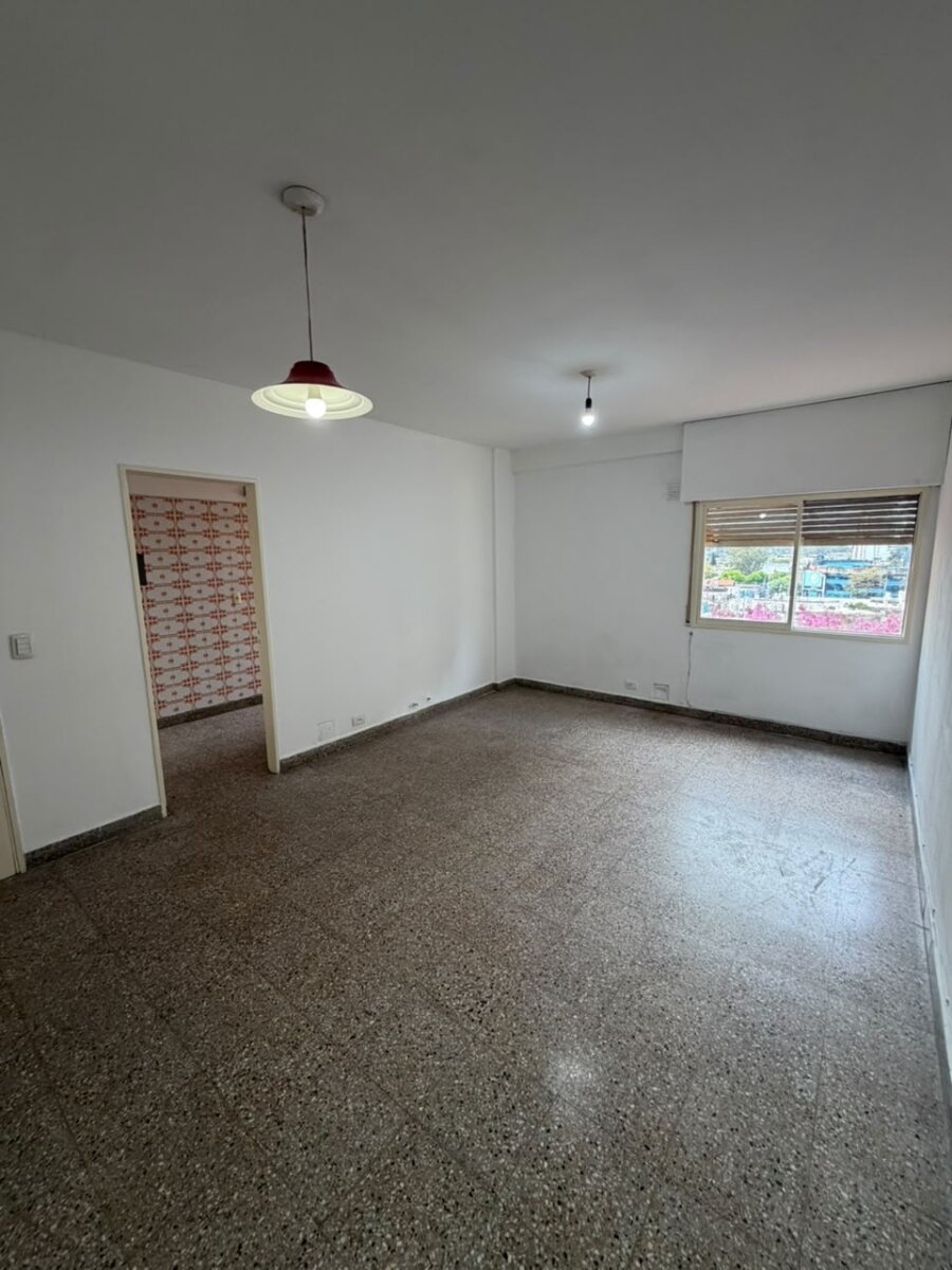 ALQUILER DEPTO 2 DORMITORIOS ALBERDI - Imagen 4