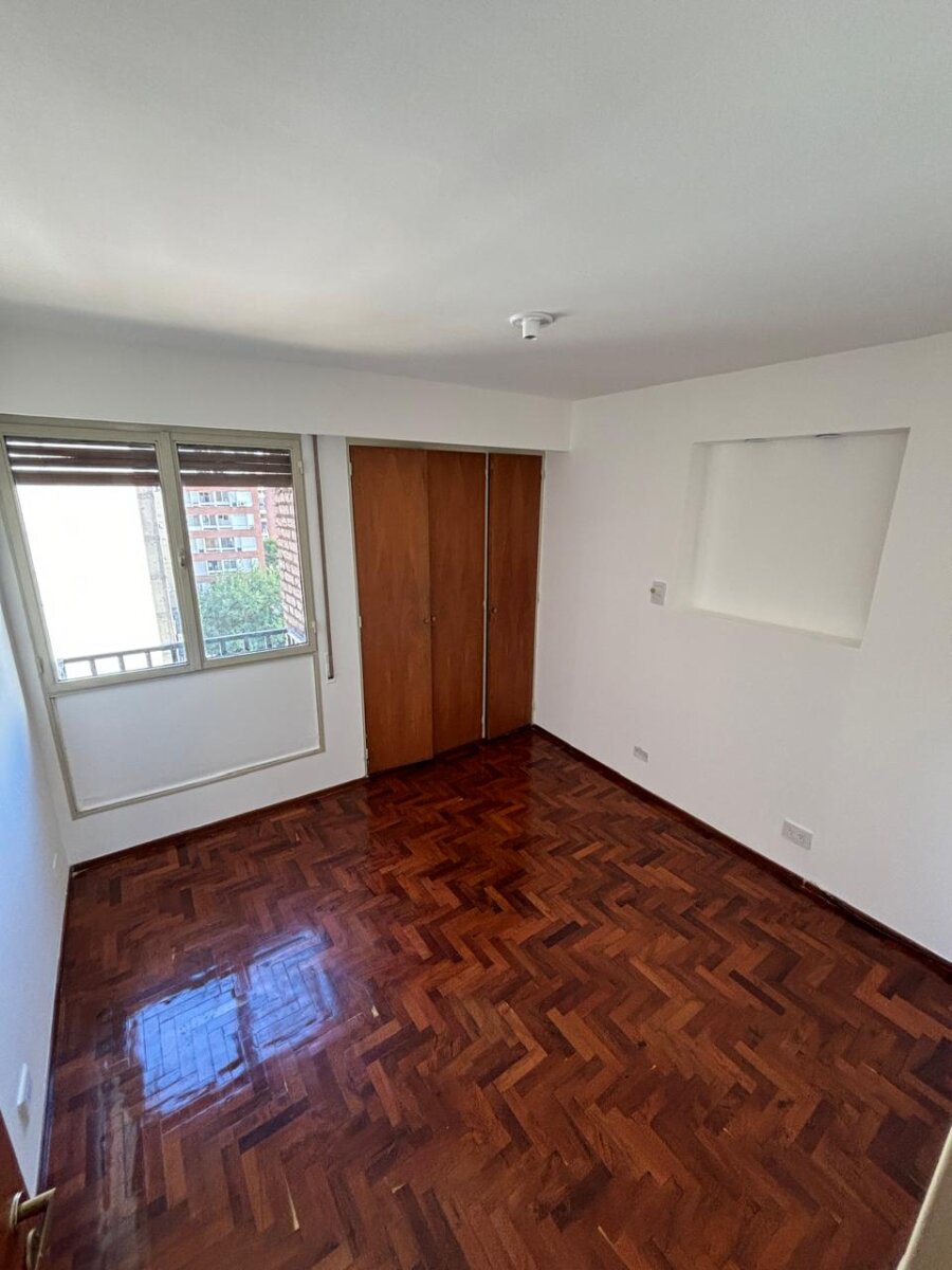 ¡HERMOSO Y ESPACIOSO DEPARTAMENTO AL FRENTE EN ALQUILER! — foto 5