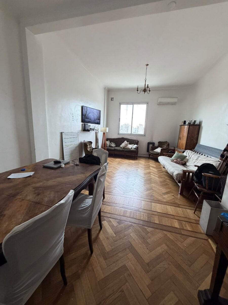 Excelente departamento tres ambientes en venta en Barracas