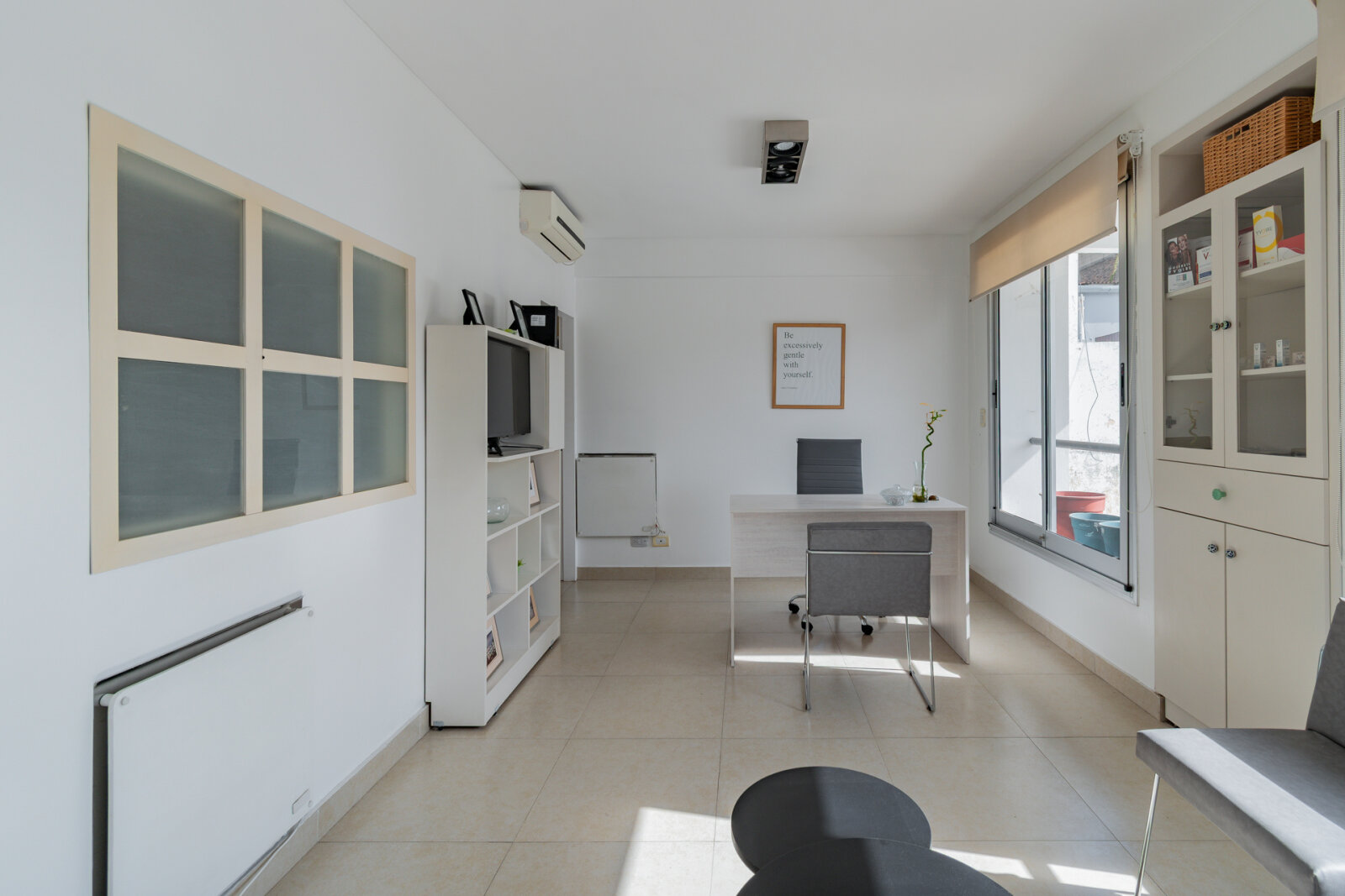 Departamento de 2 ambientes con patio cubierto. Apto crédito. Apto profesional — foto 6