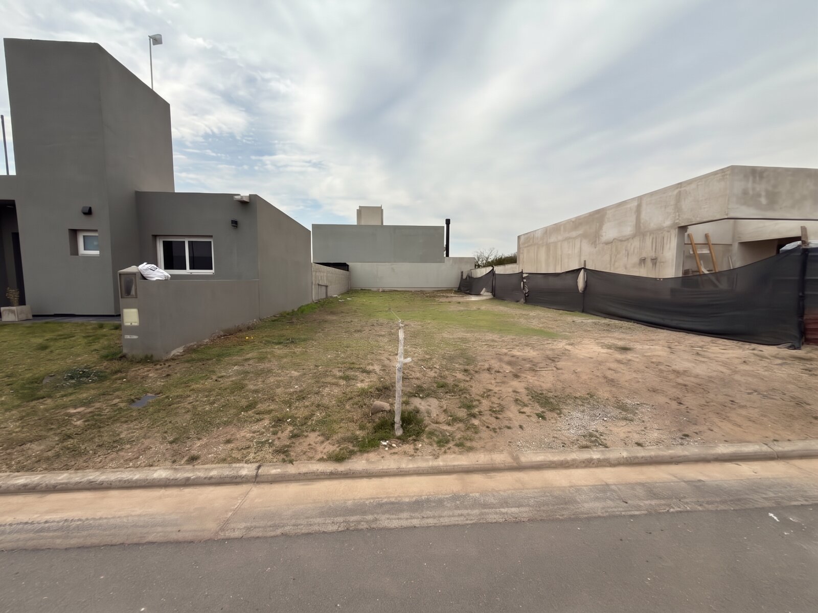 Lote en venta | Colinas de Manantiales | 324 m2 Apto dúplex - Imagen 2