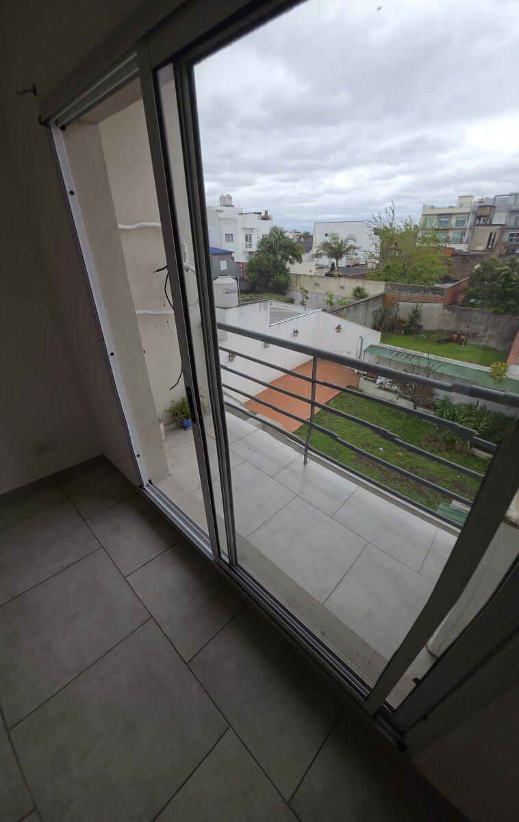 Excelente Departamentos 2 ambientes- Apto Crédito en villa luzuriaga - 7