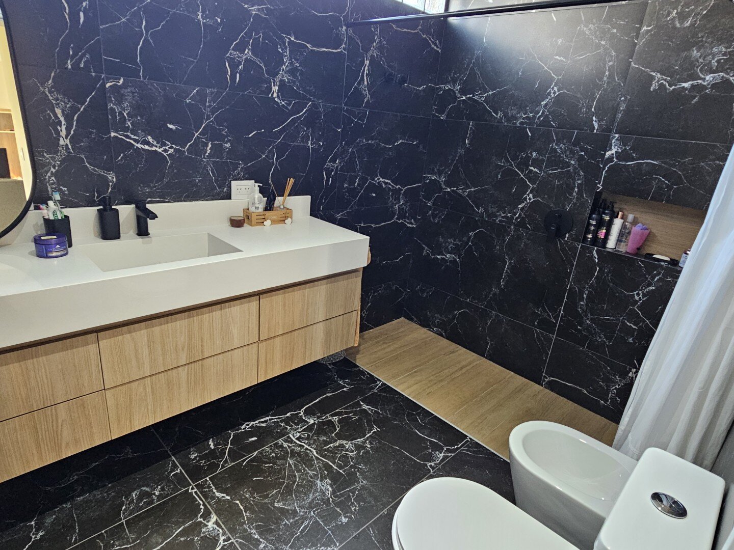 Casa moderna y funcional de dos plantas, cuatro dormitorios y cuatro baños - 31