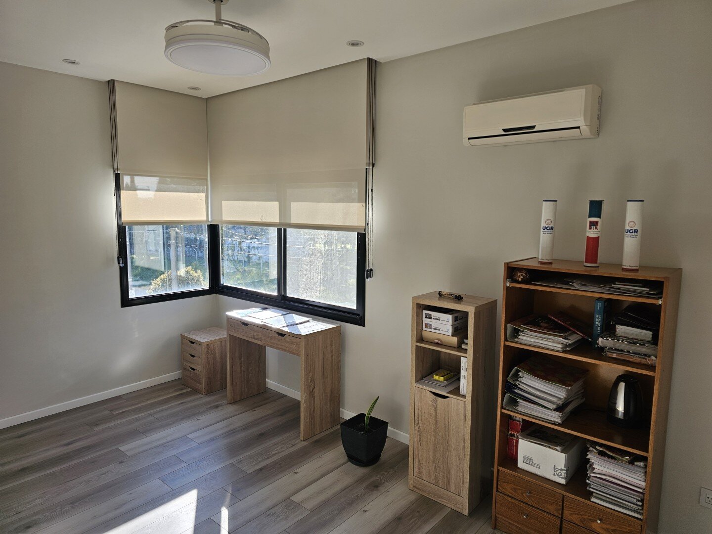 Casa moderna y funcional de dos plantas, cuatro dormitorios y cuatro baños - 21