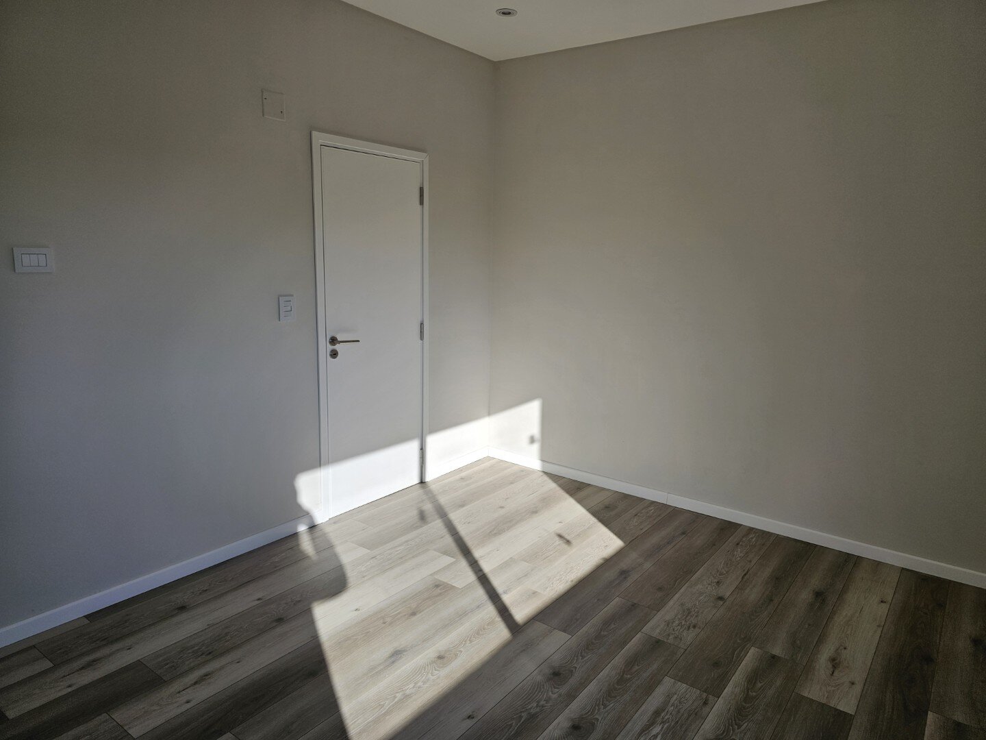 Casa moderna y funcional de dos plantas, cuatro dormitorios y cuatro baños - 19