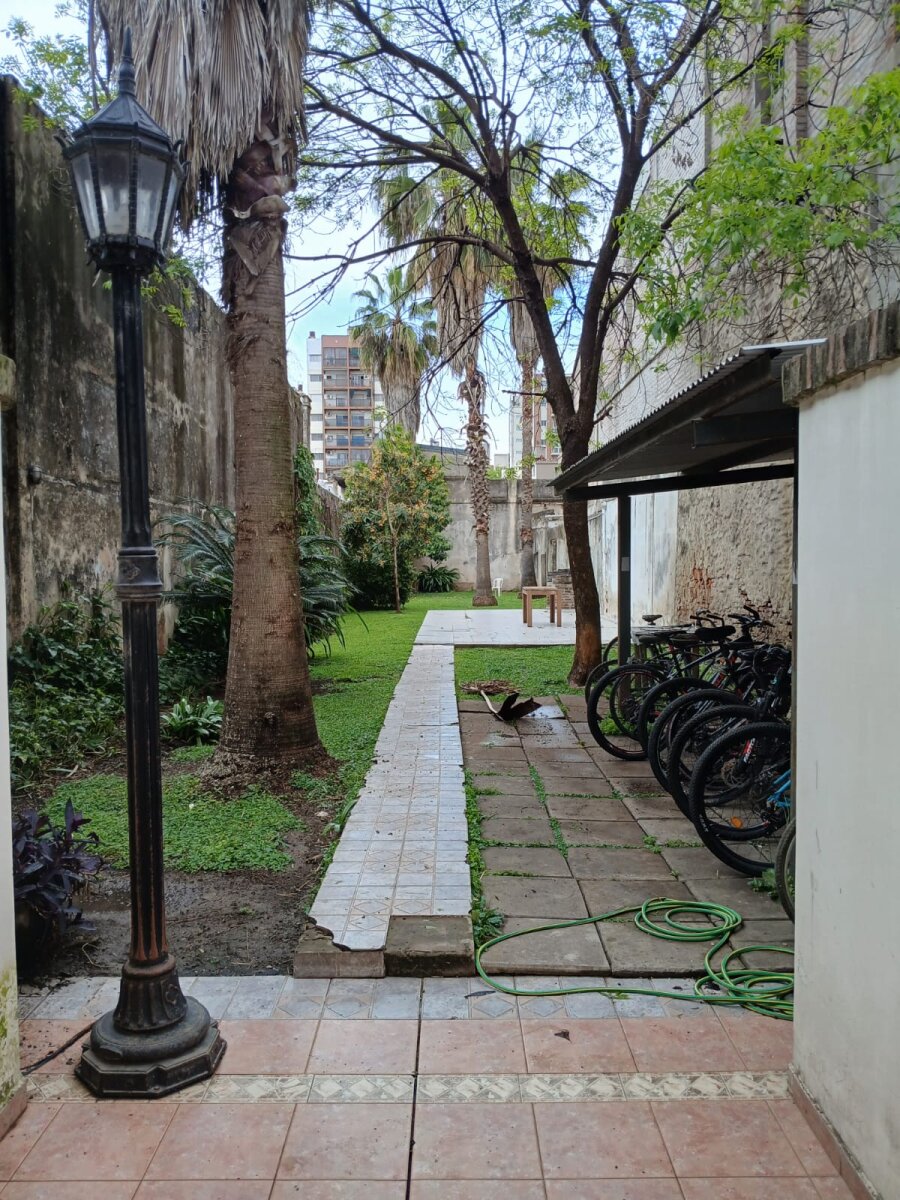 UN DORMITORIOLUMINOSO. LAPRIDA 1565 — foto 11