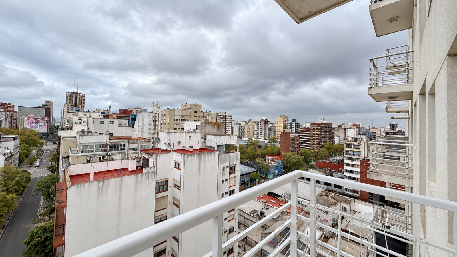 VENTA | DEPARTAMENTO DE 2 AMBIENTES CON BALCÓN Y COCHERA | ZONA CENTRO — foto 8