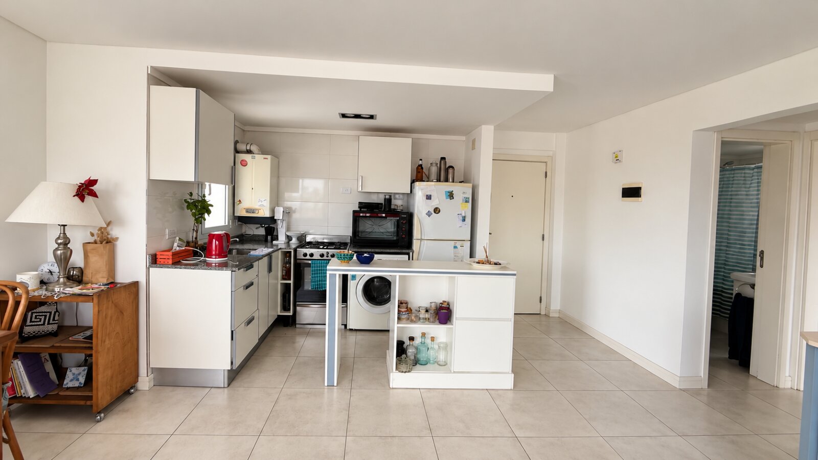 VENTA | DEPARTAMENTO DE 2 AMBIENTES CON BALCÓN Y COCHERA | ZONA CENTRO — foto 3