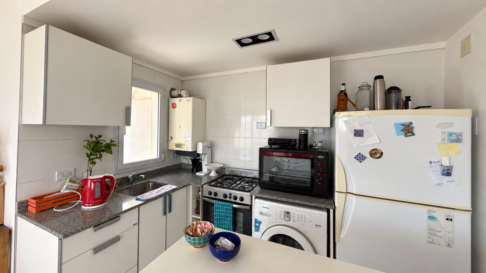 VENTA | DEPARTAMENTO DE 2 AMBIENTES CON BALCÓN Y COCHERA | ZONA CENTRO — foto 4