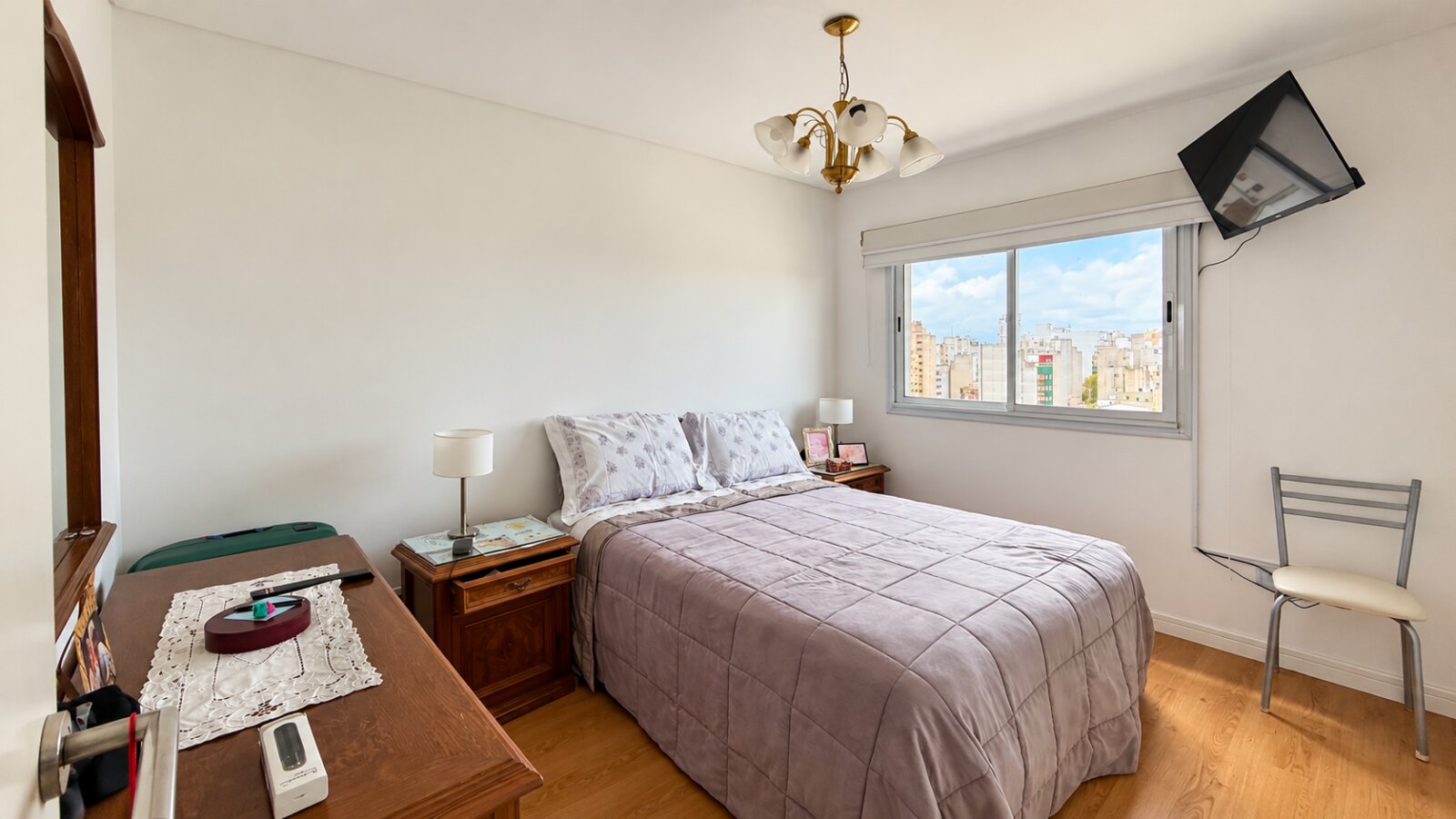 VENTA | DEPARTAMENTO DE 2 AMBIENTES CON BALCÓN Y COCHERA | ZONA CENTRO — foto 5